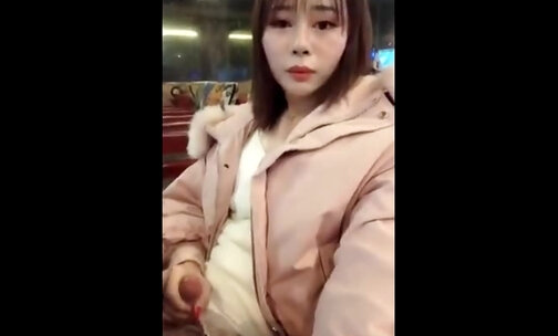 Cute asian cums in publicp