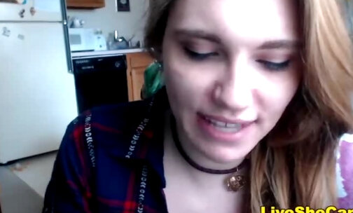 Smiling teen Tgirl next door webcam