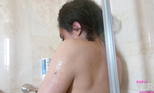 Keira Verga showering