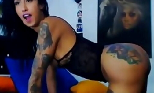 Hot Colombian Shemale 123