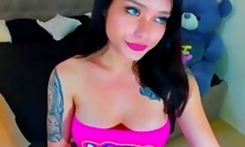 DesirableNicky shemale cam