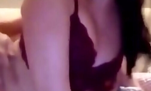 Babe fucked sideways by a tranny on cam