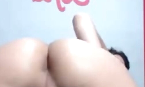 Teen TS fingering herself